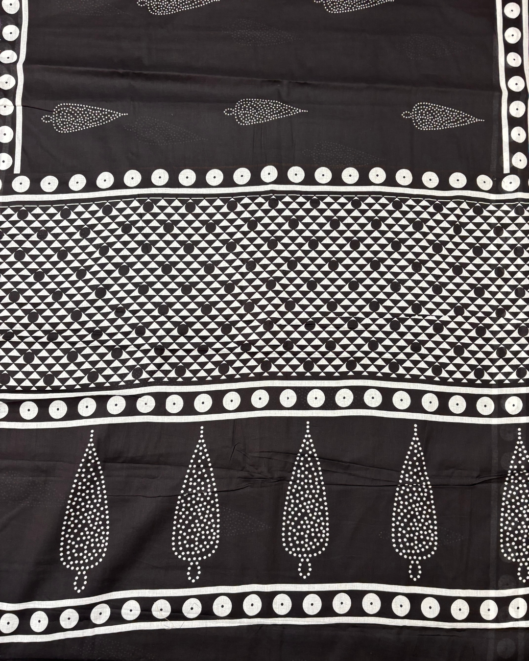 Elegant Black Cotton Printed Saree